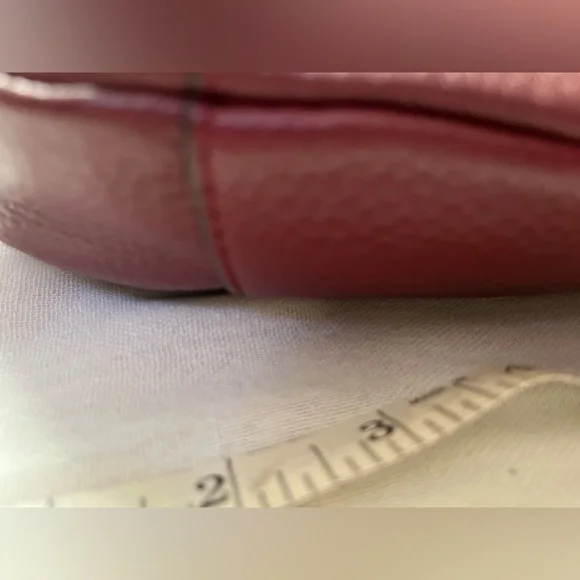 Michael Kors Evie leather medium shoulder bag with flap in Burgundy EC - Picture 2 of 12